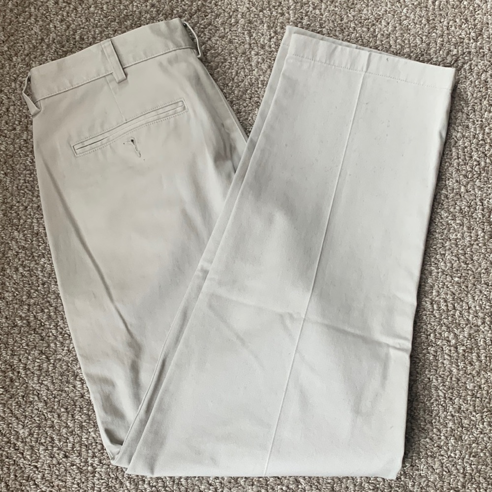 LL Bean Men's Wrinkle-Free Double L® Chinos, Classic Fit Plain Front